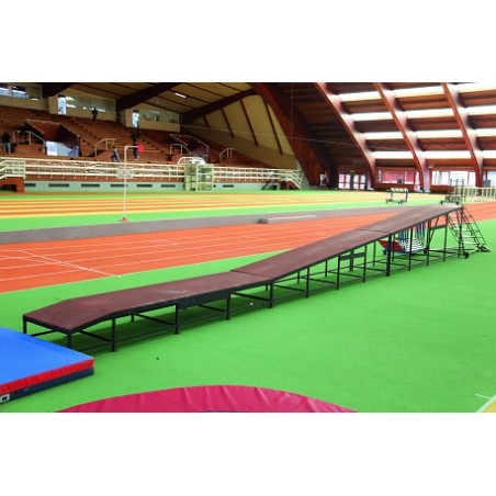 Piste de course inclinee sureleveeelement largeur 1.22m - le metre lineairetarif sur demande